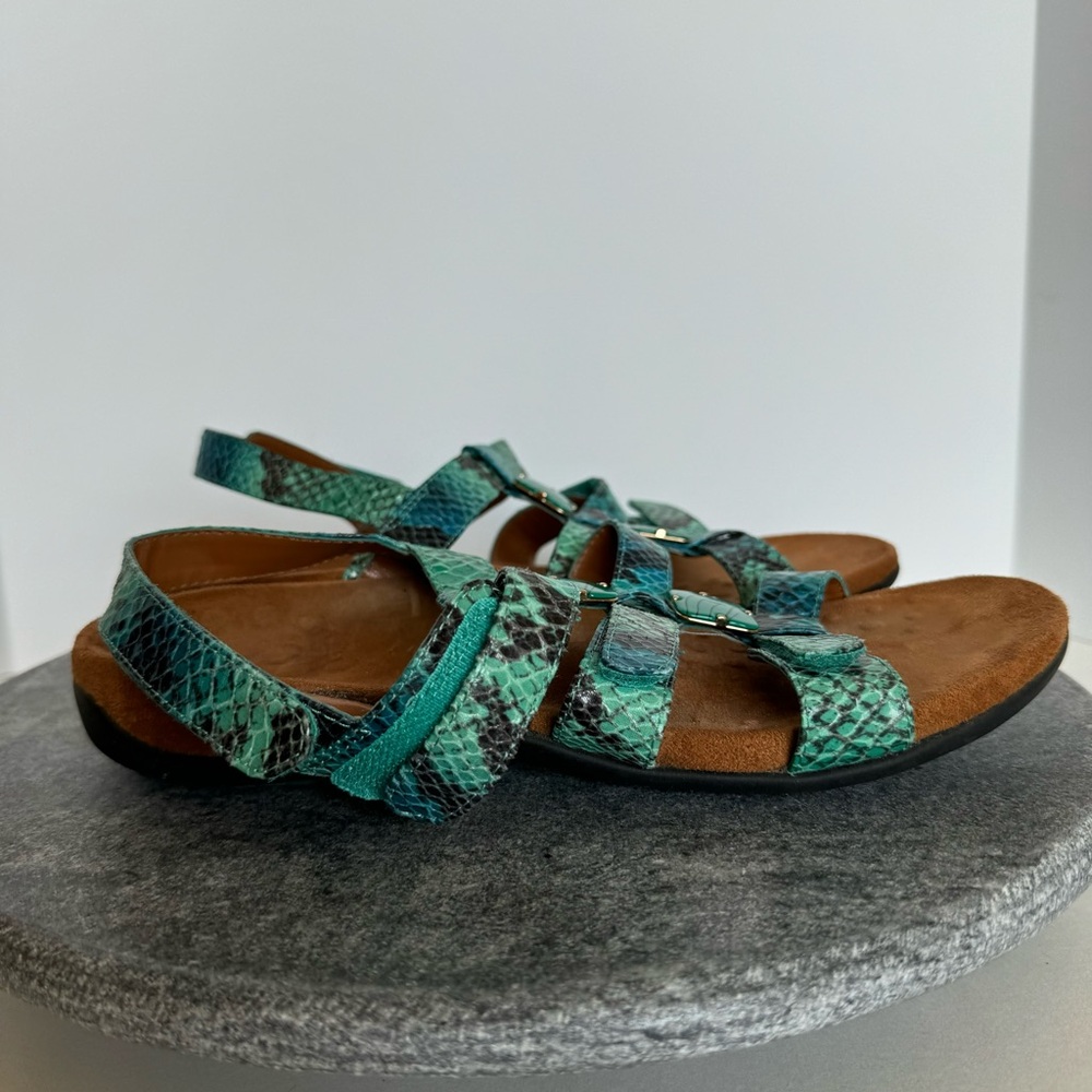 Vionic Amber Teal Snakeskin Sandals Jeweled Beads 8 - Picture 4 of 10